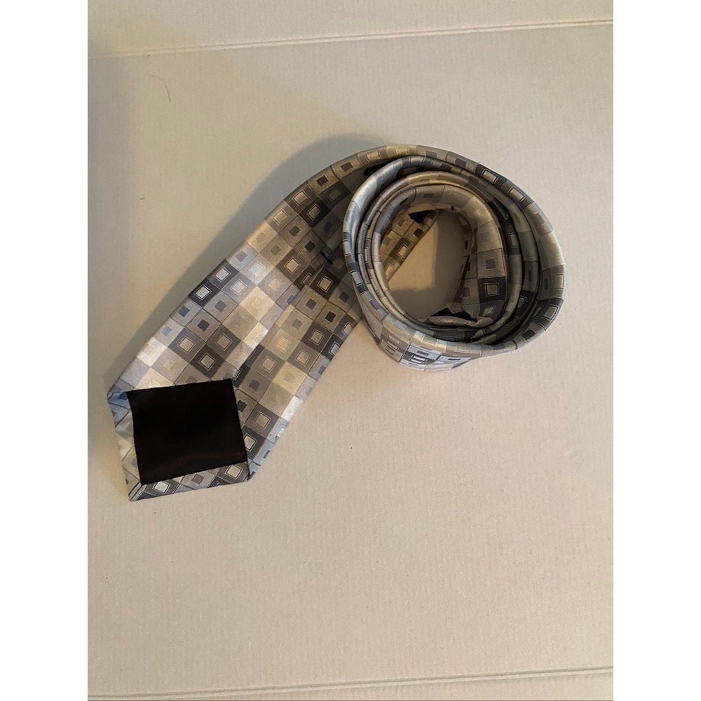 Axcess Claiborne Mens Silk Necktie Grey Silver Geometric Square Pattern Tie